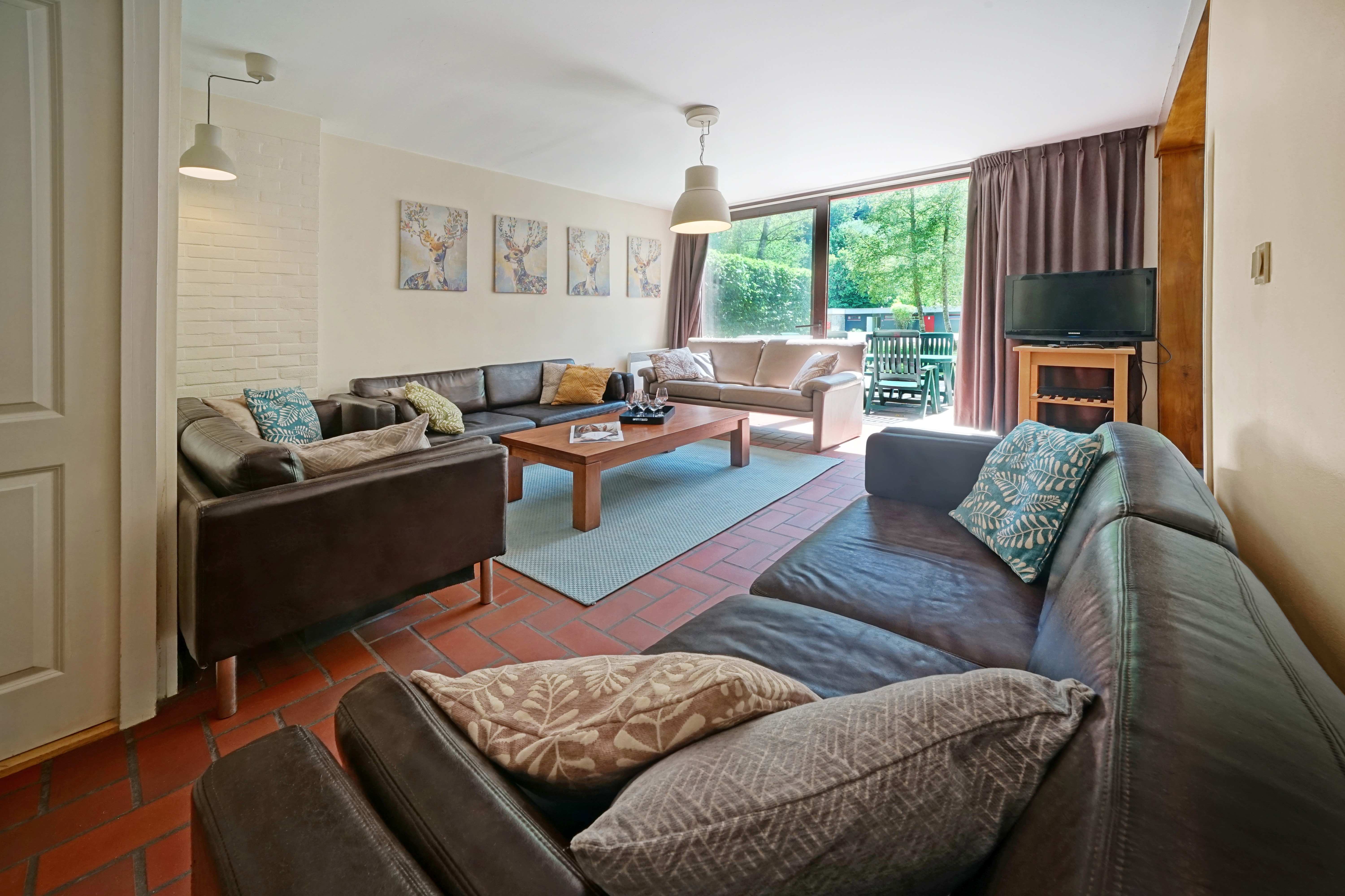 SIQUET F LIVING (2).JPG