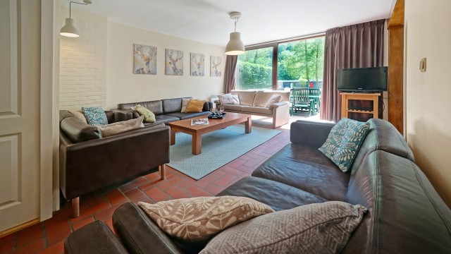 SIQUET F LIVING (2).JPG