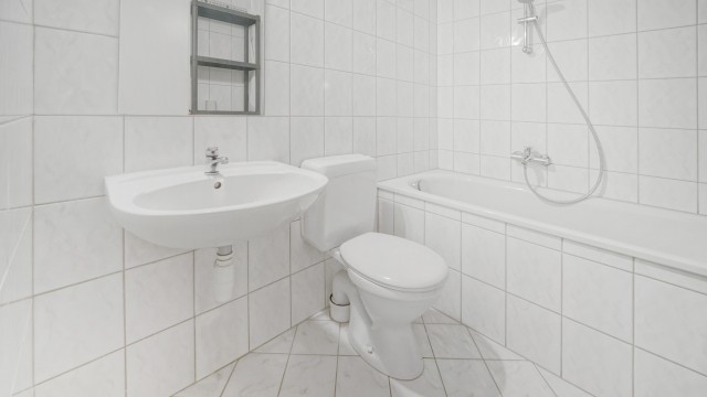 SIQUET B4 SDB BAIGNOIRE.JPG